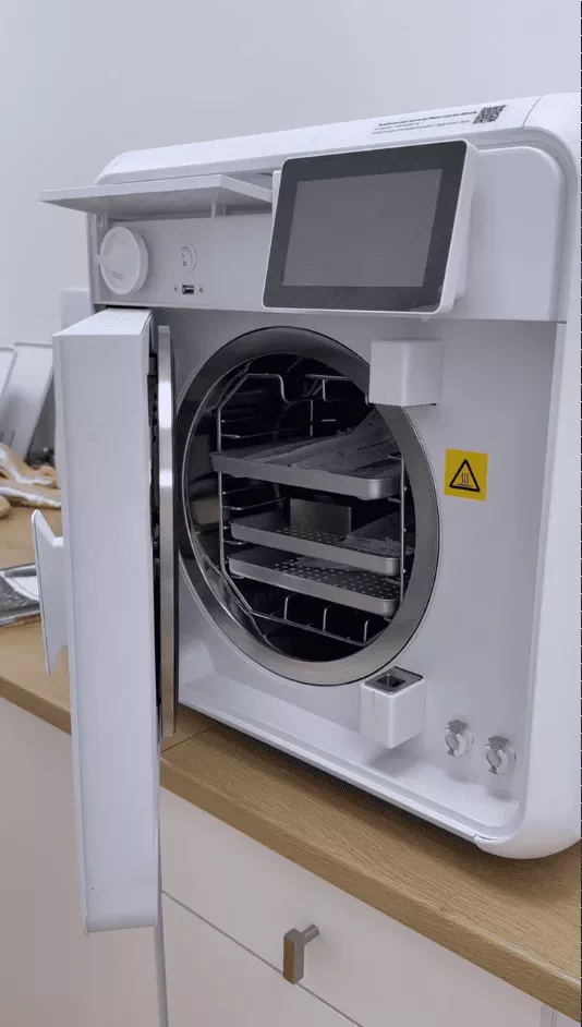 Hospital-grade autoclave sterilization and sterile packaging protocols for foot care tools